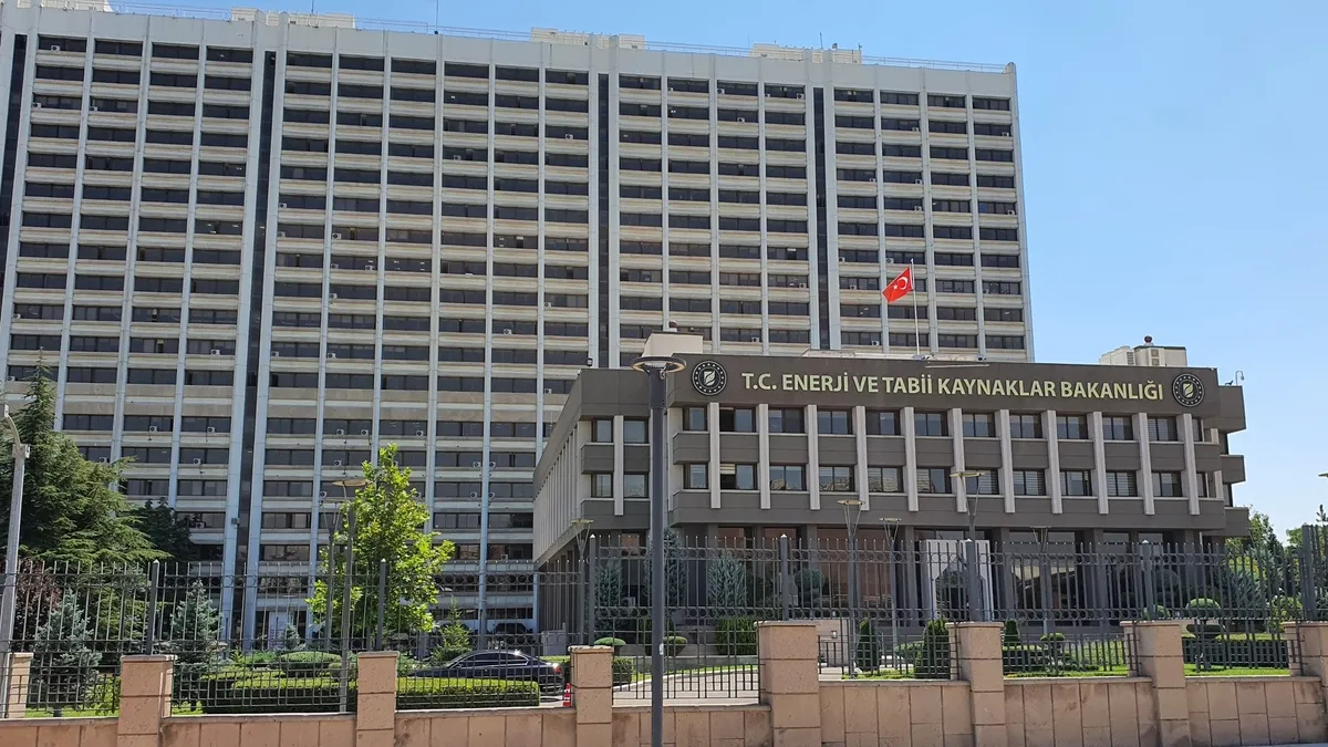 Enerji ve Tabii Kaynaklar Bakanlığı’ndan müjde: 402 personel alımı yapılacak! Enerji ve Tabii Kaynaklar Bakanlığı’ndan müjde: 402 personel alımı yapılacak!