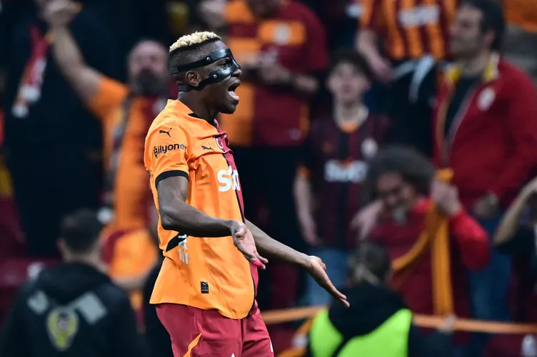 Son dakika haberi: Osimhen için transfer savaşı! Cimbom Nijeryalı yıldıza mesaj yolladı
