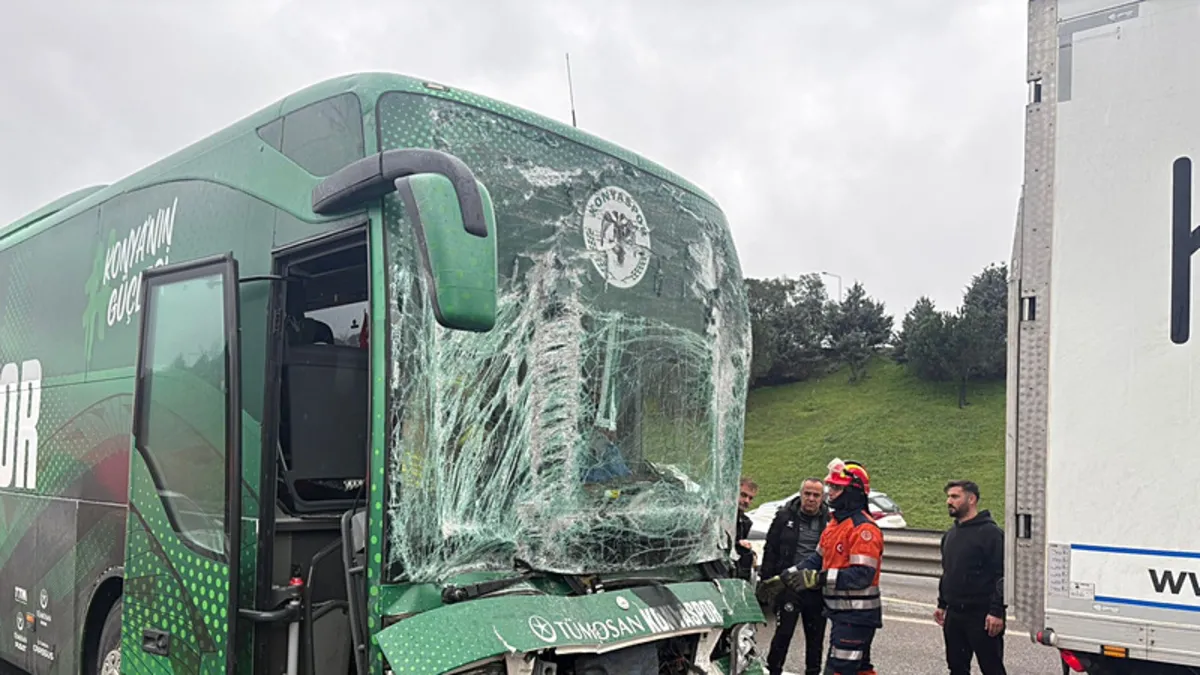 Konyaspor U-19 takım otobüsü kaza yaptı! Açıklama geldi… Konyaspor U-19 takım otobüsü kaza yaptı! Açıklama geldi…