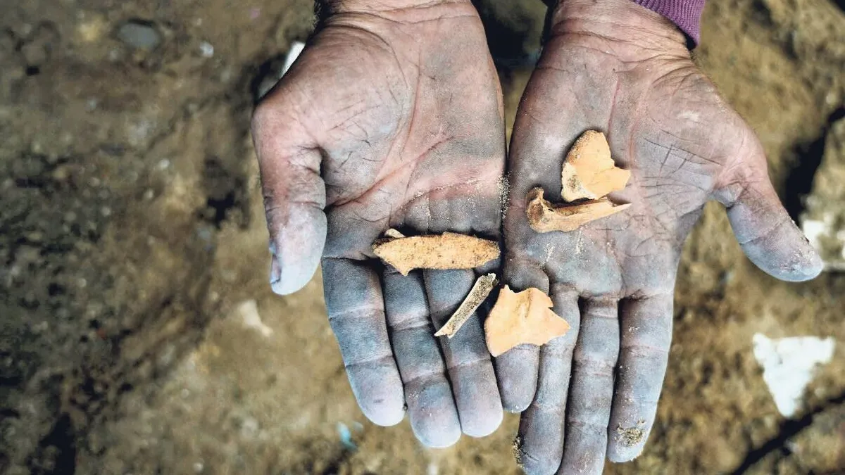 Çocuklarının kemiklerini topluyorlar