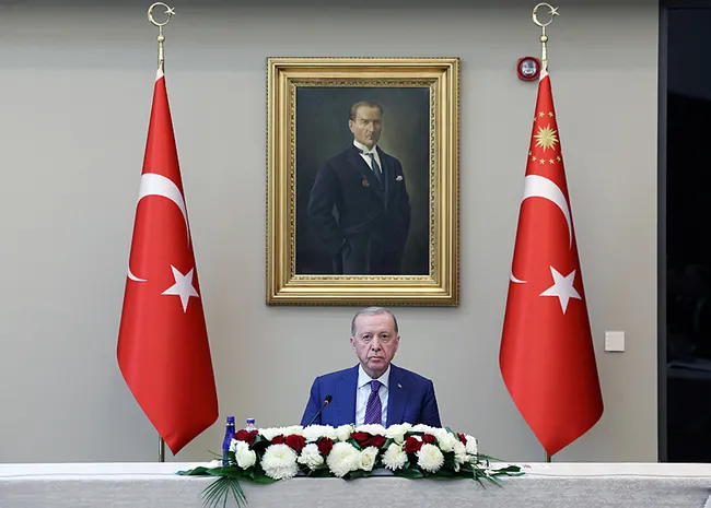 baskan-erdogandan-terorsuz-turkiye-mesaji-herkesi-cozumun-bir-parcasi-olmaya-cagiriyorum-1787677243926.jpeg Başkan Erdoğan'dan Terörsüz Türkiye mesajı: Herkesi çözümün bir parçası olmaya çağırıyorum