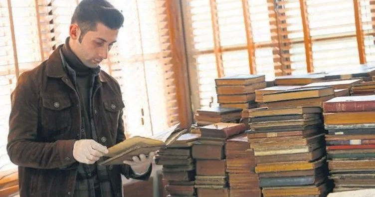 Türbe sanılan mekandan 400 yıllık kitaplar çıktı
