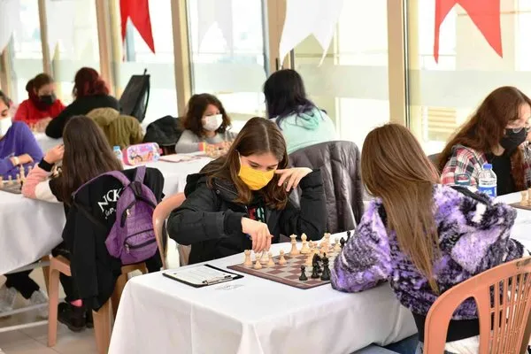 Çiğli’de satranç turnuvası sona erdi