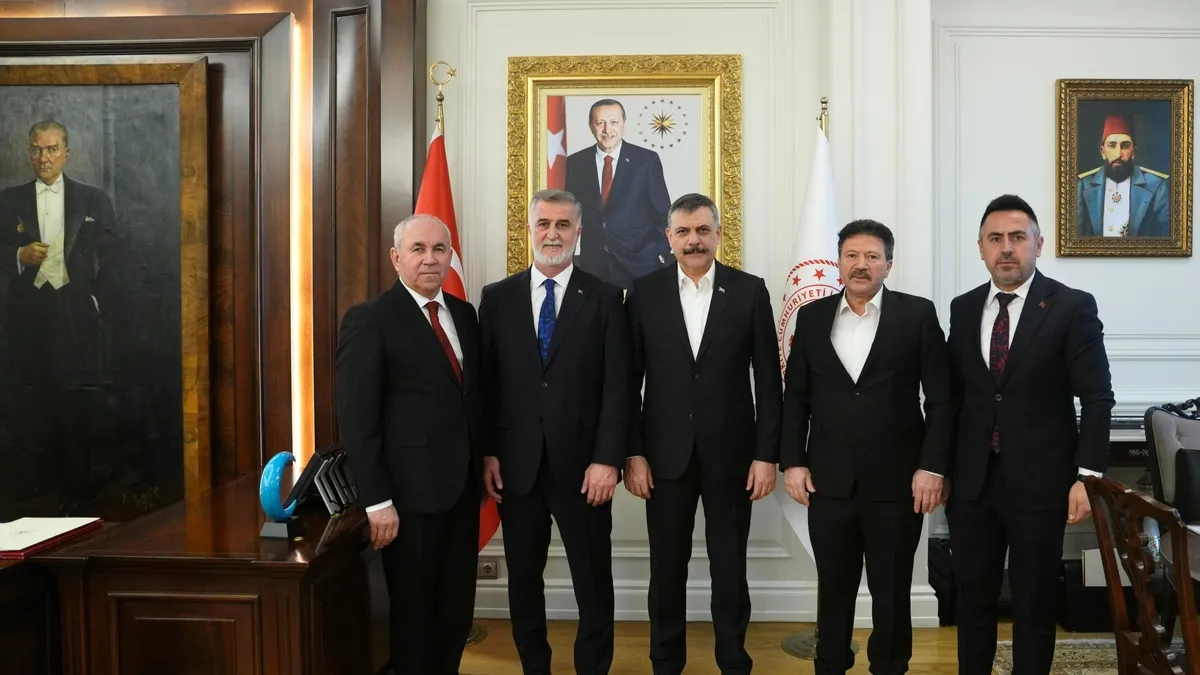 İçişleri Bakanı Çiftçi, TŞOF heyetini kabul etti İçişleri Bakanı Çiftçi, TŞOF heyetini kabul etti