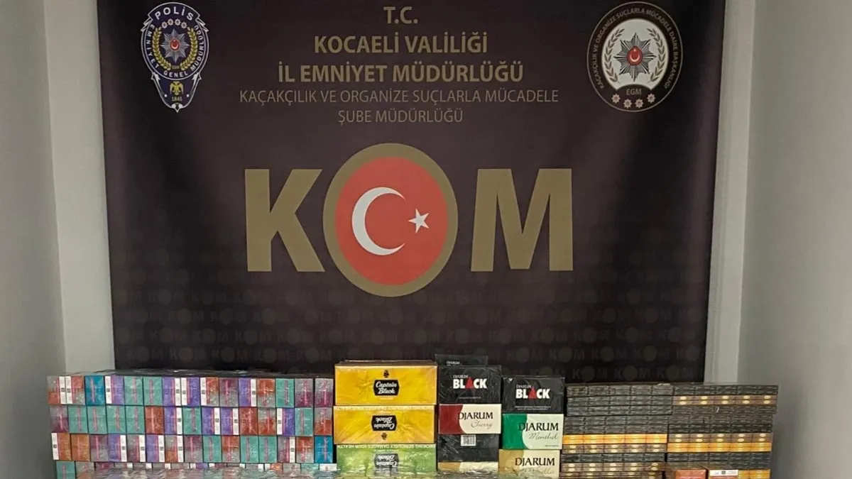 Kocaeli'de Şok Baskın! Kargo Aracında Tonlarca Kaçak Tütün ve Sigara Ele Geçirildi