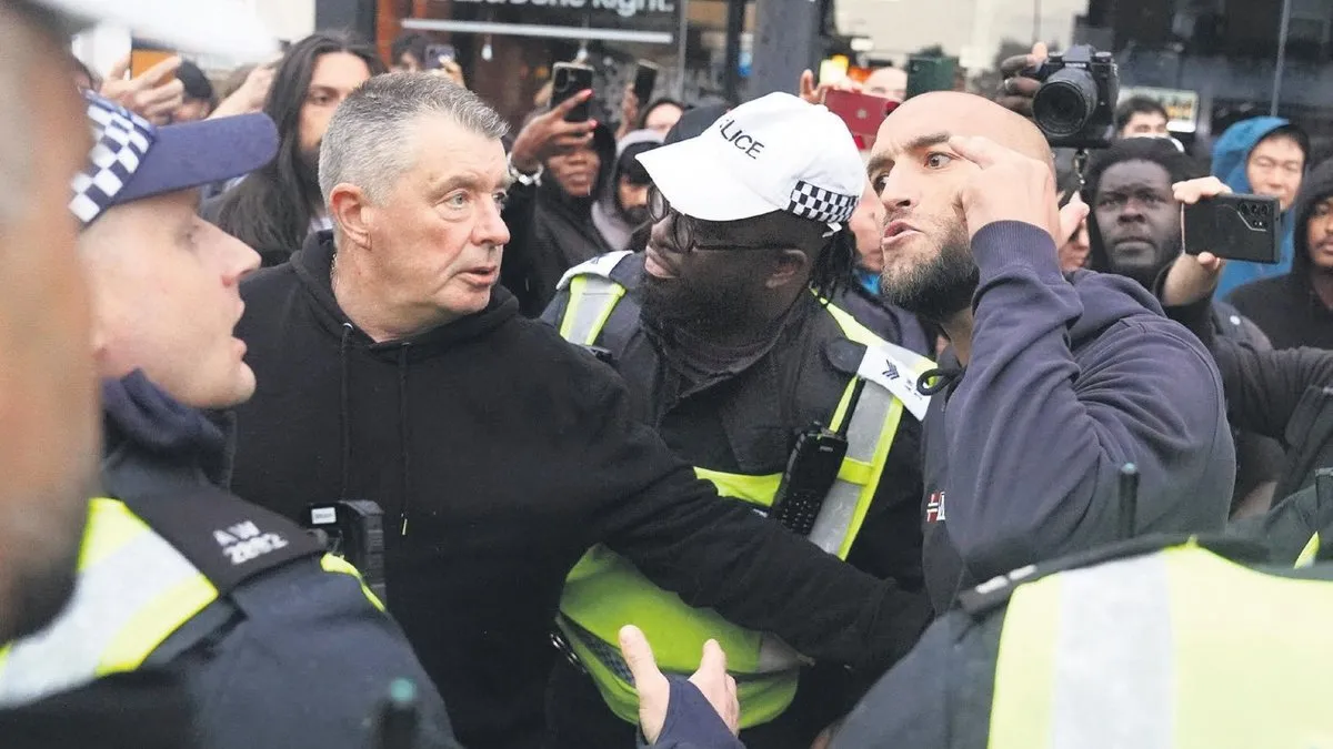 İngiltere’de yalan haber paylaşımına gözaltı