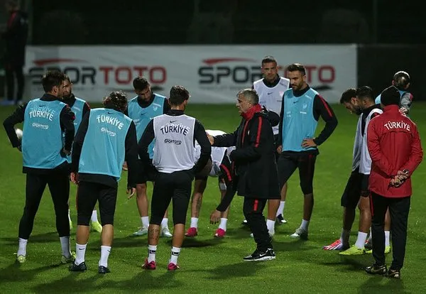 Şenol Güneş'den sürpriz sol bek kararı! Türkiye - Arnavutluk muhtemel 11'ler...