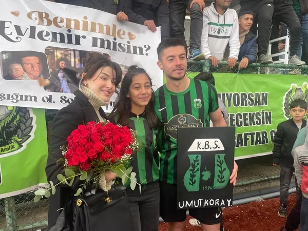 futbolcu-mactan-sonra-evlilik-teklifinde-bulundu-1732463070163.jpg
