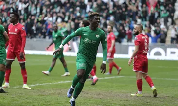 Bursasporlu Joao Pedro takıma veda etti