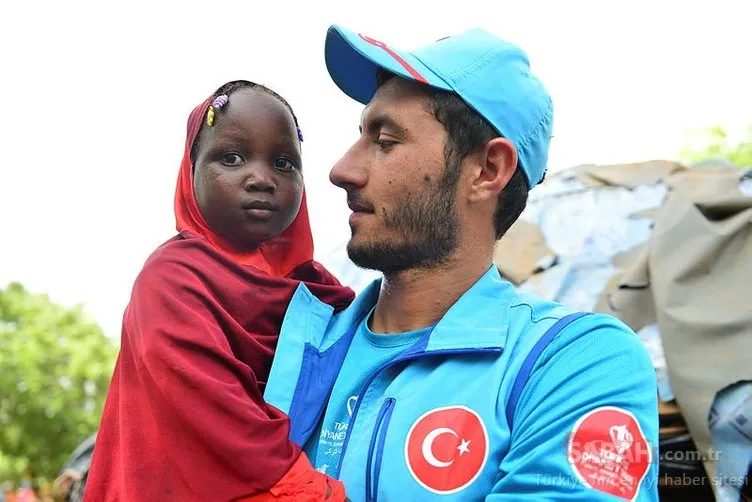 Türk gönüllüler Nijer’de binlerce fakirin yüzünü güldürdü