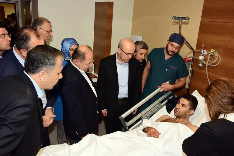 Bakanlar yaralıları Gaziantep’te ziyaret etti