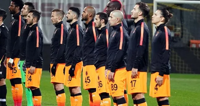 Karagümrük - Galatasaray maçı sonunda Marcao'ya kırmızı kart!