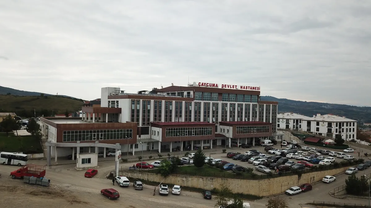 Zonguldak’ta 16 yaşındaki çocuk karın ağrısıyla hastaneye gitti: Doğum yaptı! Zonguldak’ta 16 yaşındaki çocuk karın ağrısıyla hastaneye gitti: Doğum yaptı!