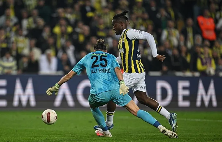 Ahmet Çakar’dan çarpıcı yorum! Fenerbahçe’ye verilen penaltı... | İsmail Kartal, Batshuayi ile olan sorununu açıklamalı