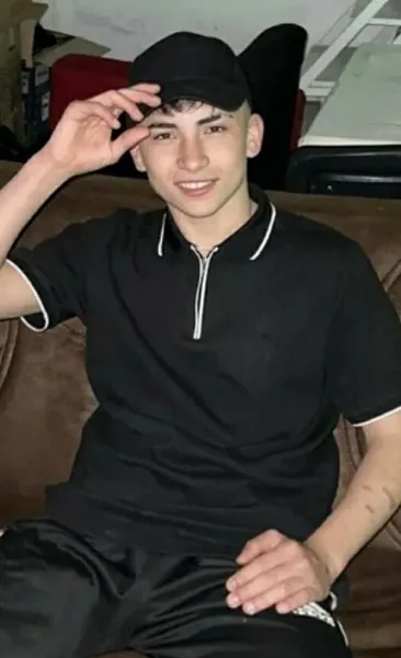 Polisten kaçarken çatıdan düşüp öldü