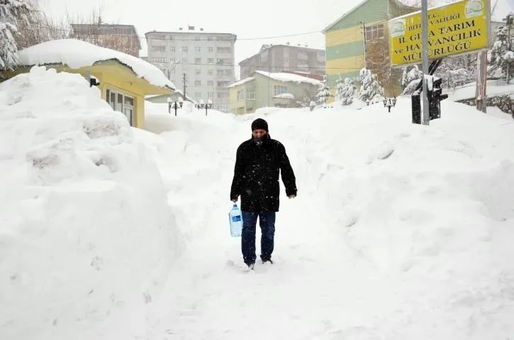 Bitlis kar altında!