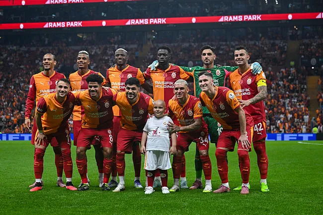 son-dakika-haberi-galatasaray-sahasinda-rizesporu-3-golle-gecti-cimbom-4te-4-yapti-1756586249914.jpeg