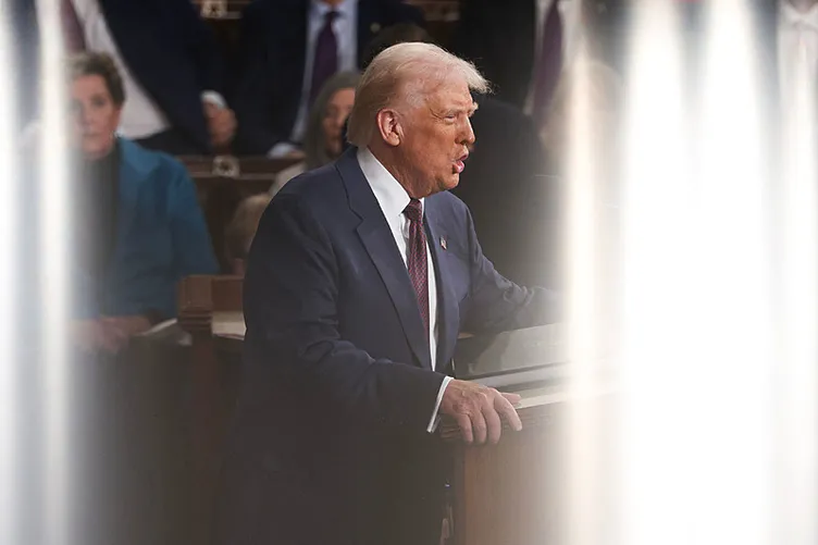 ABD Kongresi’nde dikkat çeken anlar: Trump yeni dönemin yol haritasını çizdi! ‘Zelenskiy anlaşmayı imzalamaya hazır’