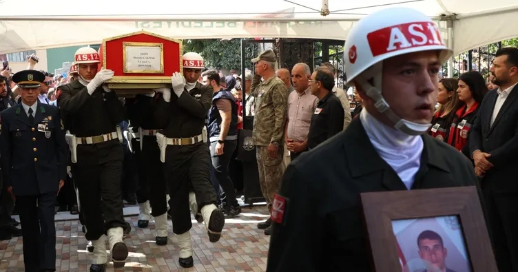 Şehit Uzman Çavuş Çakmak’ın babası: Vatan sağolsun