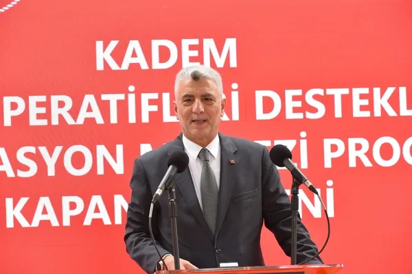 kademden-turkiyenin-ureten-kadinlarina-destek-anadolunun-8-kadin-kooperatifine-1-milyon-200-bin-tl-destek-1789467491100.jpg