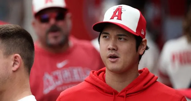 Japon beyzbol oyuncusu Ohtani, 700 milyon dolarlık kontratla rekor kırdı Japon beyzbol oyuncusu Ohtani, 700 milyon dolarlık kontratla rekor kırdı