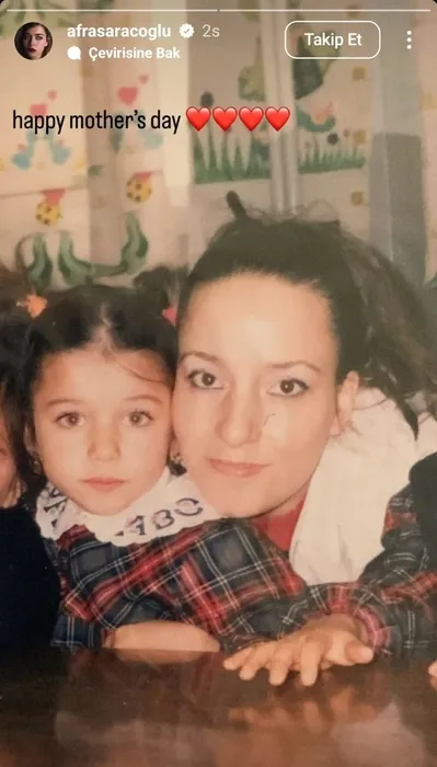 Afra Saraçoğlu’ndan duygusal anneler günü paylaşımı! Hayranlarından beğeni yağdı...