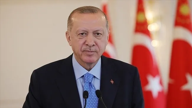baskan-erdogan-sinirdaki-askerlerin-bayramini-kutladi-mehmetcik-terore-karsi-ciddi-mucadeleler-verdi-1718542742226.jpg Başkan Erdoğan, sınırdaki askerlerin bayramını kutladı: Mehmetçik, teröre karşı ciddi mücadeleler verdi