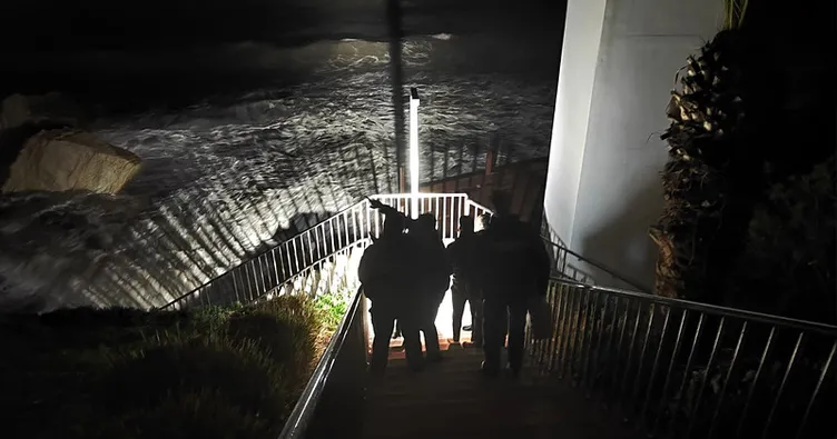 Kuşadası’nda 3 işçi denize düştü! 1 ölü