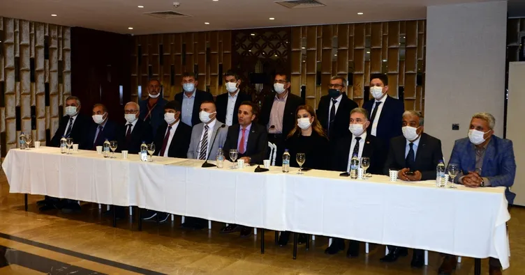 Adana’da İYİ Parti’den toplu istifa