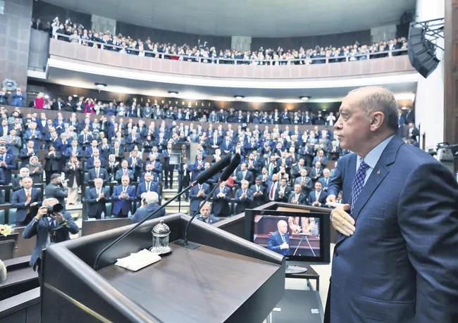 ne-mutlu-bize-ki-sorgulayan-tabanimiz-var-1792616895174.jpeg