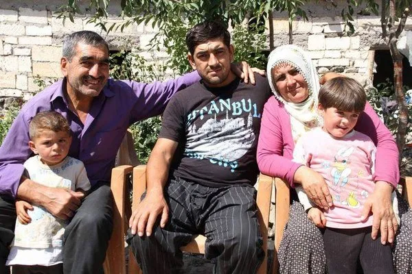 Kaybettiği oğluna 17 yıl sonra kavuştu