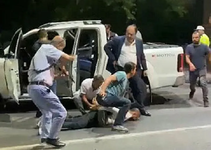 son-dakika-suc-orgutu-lideri-ayhan-bora-kaplan-tutuklandi-1694495857783.jpg SON DAKİKA | Suç örgütü lideri Ayhan Bora Kaplan tutuklandı