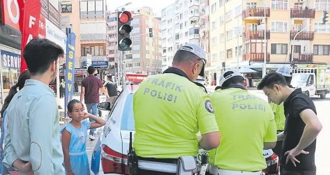 Kirmizi Isik Ihlali Yapan Cezayi Yedi Egeli Sabah Haberleri