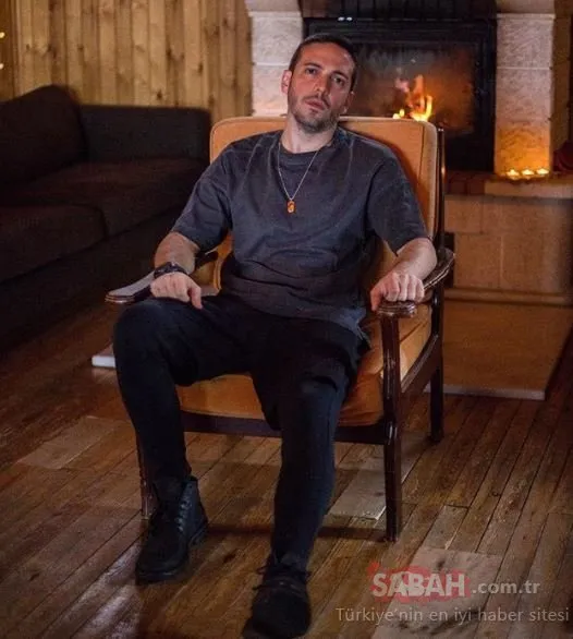 Ünlü şarkıcı Oğuzhan Koç’tan ilginç saç itirafı! ‘Bir dönem kafamda