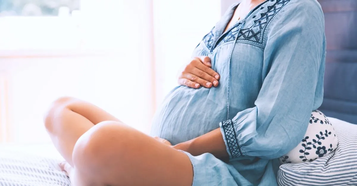 hamilelikte akinti neden olur ne zaman baslar hamilelik akintisi icin hekime basvurmak gerekir mi hamilelik haberleri