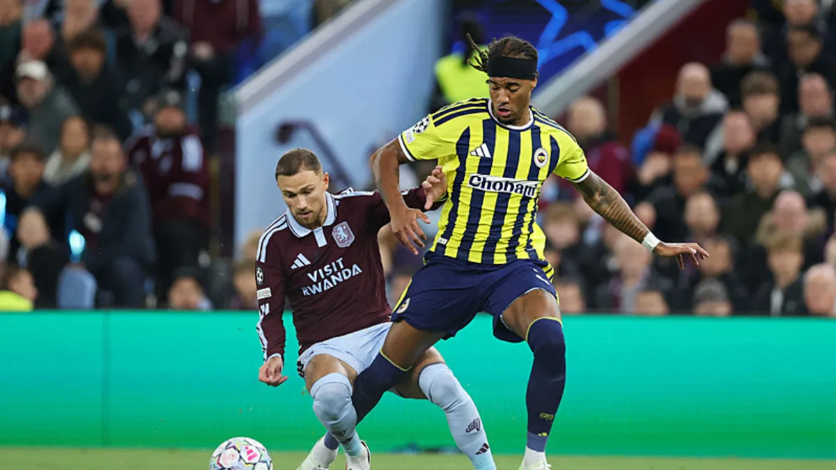 Fenerbahçe, İngiltere’den eli boş döndü! Kanarya, Aston Villa’ya 6-0 kaybetti... haber görseli