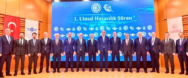 turkiyenin-ilk-ulusal-havacilik-surasi-tamamlandi-ulastirma-ve-altyapi-bakani-abdulkadir-uraloglu-kuresel-hava-1740656784944.jpg