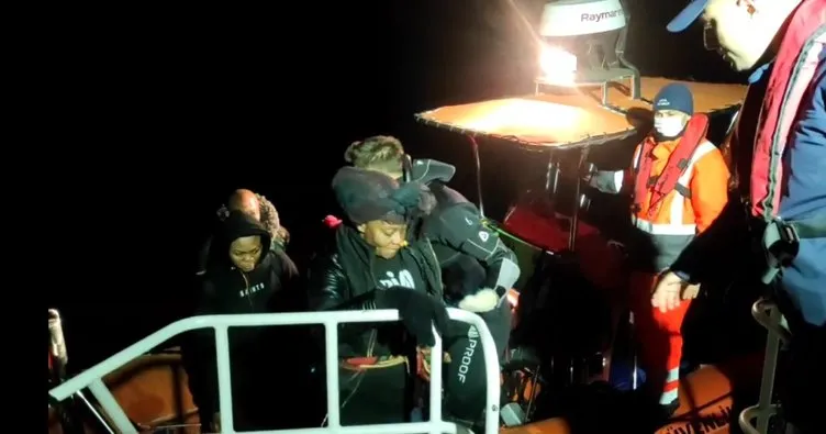 Maden Adası’na sığınan 38 göçmen kurtarıldı