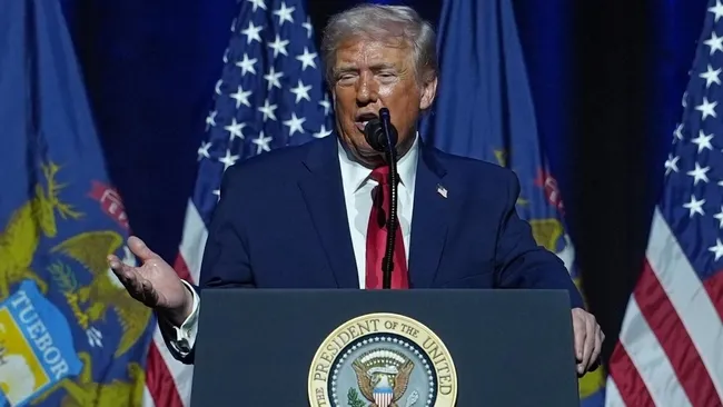 trump-iranda-gostericiler-asilirsa-cok-sert-onlemler-aliriz-1768343405616.jpg Trump: “İran’da göstericiler asılırsa çok sert önlemler alırız”