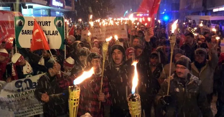Kars’ta 10 bin kişi Sarıkamış şehitlerini anmak için kar altında meşaleyle yürüdü