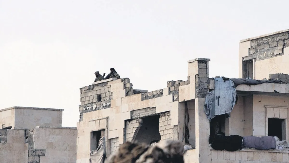 Keskin nişancılar vuruldu mevziler birer birer imha edildi Keskin nişancılar vuruldu mevziler birer birer imha edildi