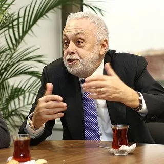 İkisini de beğenmedim