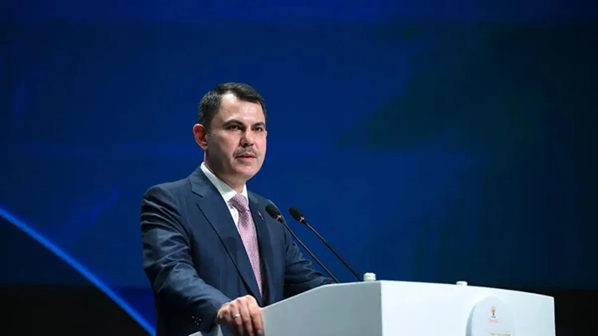İstanbul'da afet toplantısı: Bakan Kurum, İstanbul'a geliyor! Sahada incelemelerde bulunacak