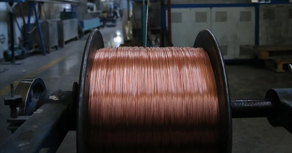 Bakır fiyatları 3 ayın dibinde! Talep zayıfladı, stoklar hızla arttı Bakır fiyatları 3 ayın dibinde! Talep zayıfladı, stoklar hızla arttı