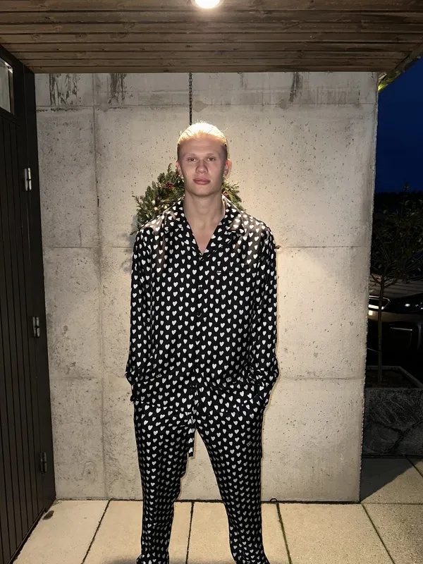 erling-haalandin-pijama-sevgisi-tam-59-bin-tl-1681980643101.jpg