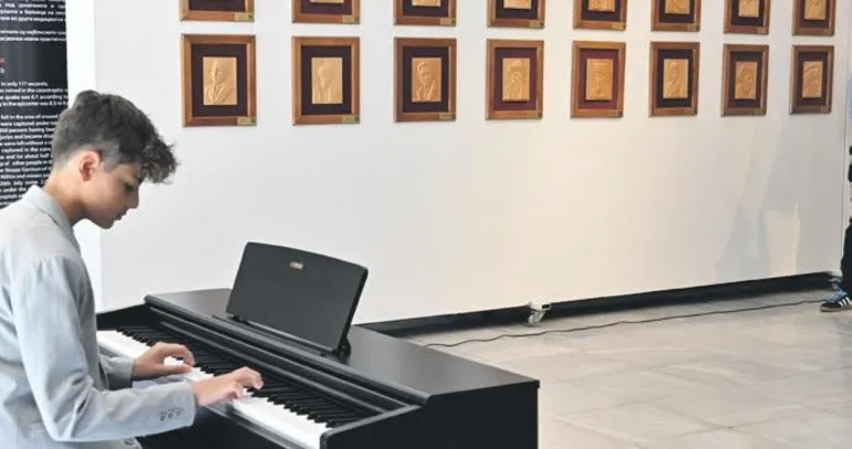 Ecdat topraklarında Türk dili sergisi