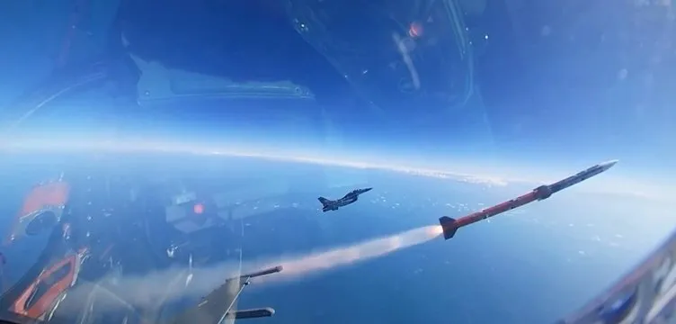 Milli hava füzesi Gökdoğan geliyor! Artık Türk F-16'ları görülmeyeni de vuracak!