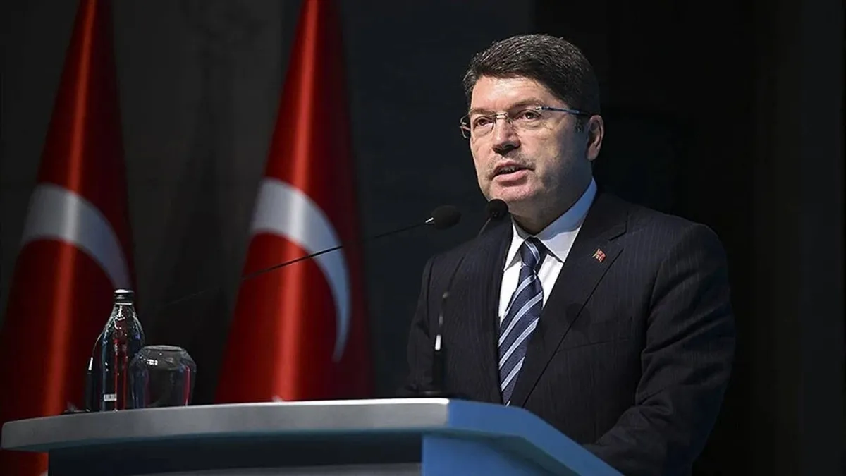 Bakan Tunç’tan Marmara Cezaevi açıklaması: Tutuklu ve hükümlüler, devletimize emanettir Bakan Tunç’tan Marmara Cezaevi açıklaması: Tutuklu ve hükümlüler, devletimize emanettir