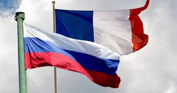 Rusya: Fransa’yı Afrika’da sömürgeci yaklaşımdan kaçınmaya çağırıyoruz