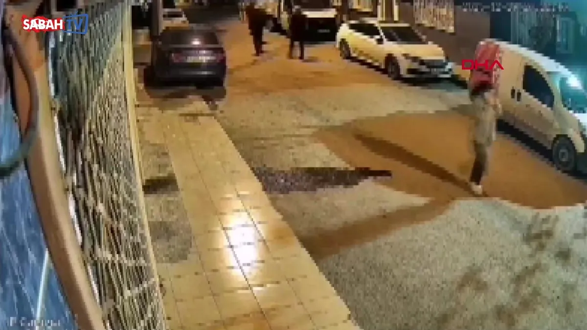 İzmir’de vahşet! Mihriban’ı öldürüp, cesedini ormana gömen cinayet şüphelisinin görüntüleri ortaya çıktı | Video videosunu izle İzmir’de vahşet! Mihriban’ı öldürüp, cesedini ormana gömen cinayet şüphelisinin görüntüleri ortaya çıktı | Video videosunu izle